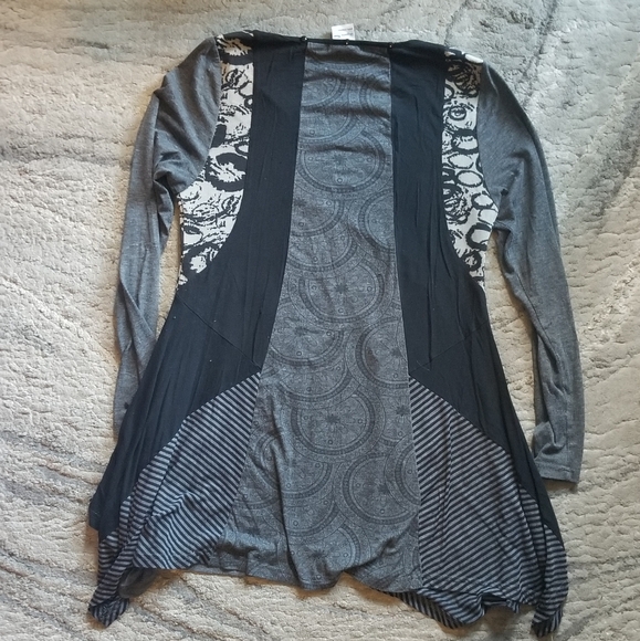 Avant garde top - Picture 6 of 6